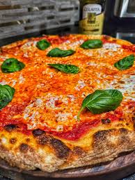 Margherita (Tomato Sauce Mozzarella Cheese, Fresh Basil, Oregano Original Taste Of Italy)  Large